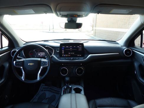 Used 2023 Chevrolet Blazer LT w/ Sound & Technology Package FWD image 34