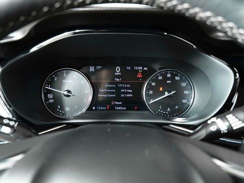 Used 2023 Buick Envision Essence image 24