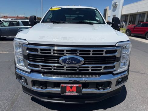 Used 2023 Ford F550 4x4 Crew Cab Super Duty w/ XL Chrome Package image 2