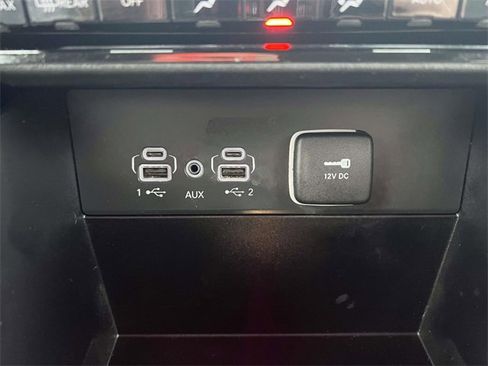 Certified 2023 Jeep Grand Cherokee Limited image 27