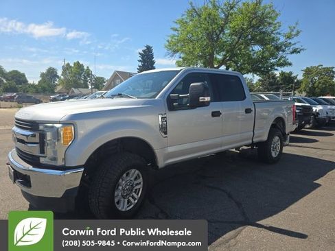 Used 2017 Ford F250 XLT AWD/4WD image 1