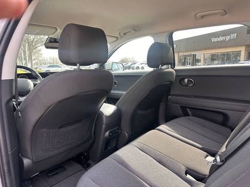 Certified 2025 Hyundai Ioniq 5 SE image 17