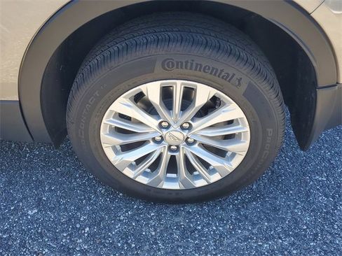 Used 2024 Cadillac XT4 Luxury image 6