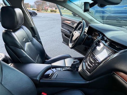 Used 2019 Cadillac CTS Luxury image 16