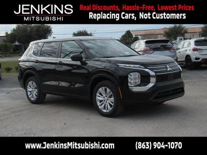 New 2026 Mitsubishi Outlander ES