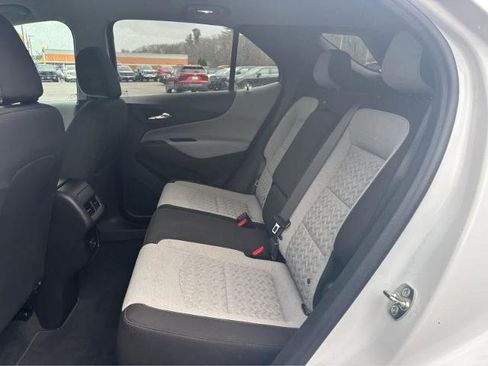 Used 2024 Chevrolet Equinox LS w/ LS Convenience Package AWD/4WD image 23