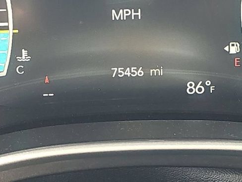 Used 2022 Chrysler Pacifica Touring-L FWD image 7