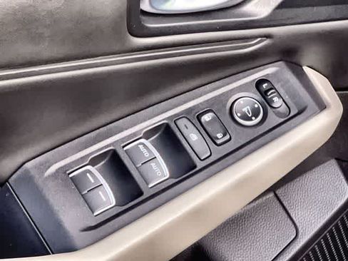 Used 2023 Honda Accord EX image 30