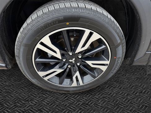 Used 2024 Mitsubishi Eclipse Cross SEL image 11