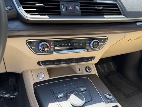 Used 2020 Audi Q5 2.0T Premium image 22