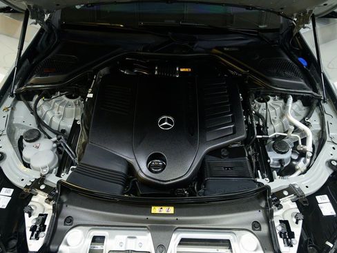 Used 2025 Mercedes-Benz E 450 4MATIC All-Terrain Wagon image 10