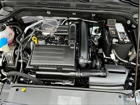 Used 2018 Volkswagen Jetta S w/ Cold Weather Package FWD image 33