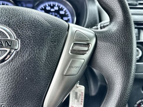 Used 2018 Nissan Versa SV FWD image 14