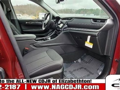 New 2022 Jeep Grand Cherokee L Laredo w/ Luxury Tech Group I image 21