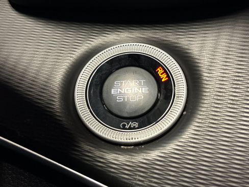 New 2025 Jeep Grand Cherokee image 21