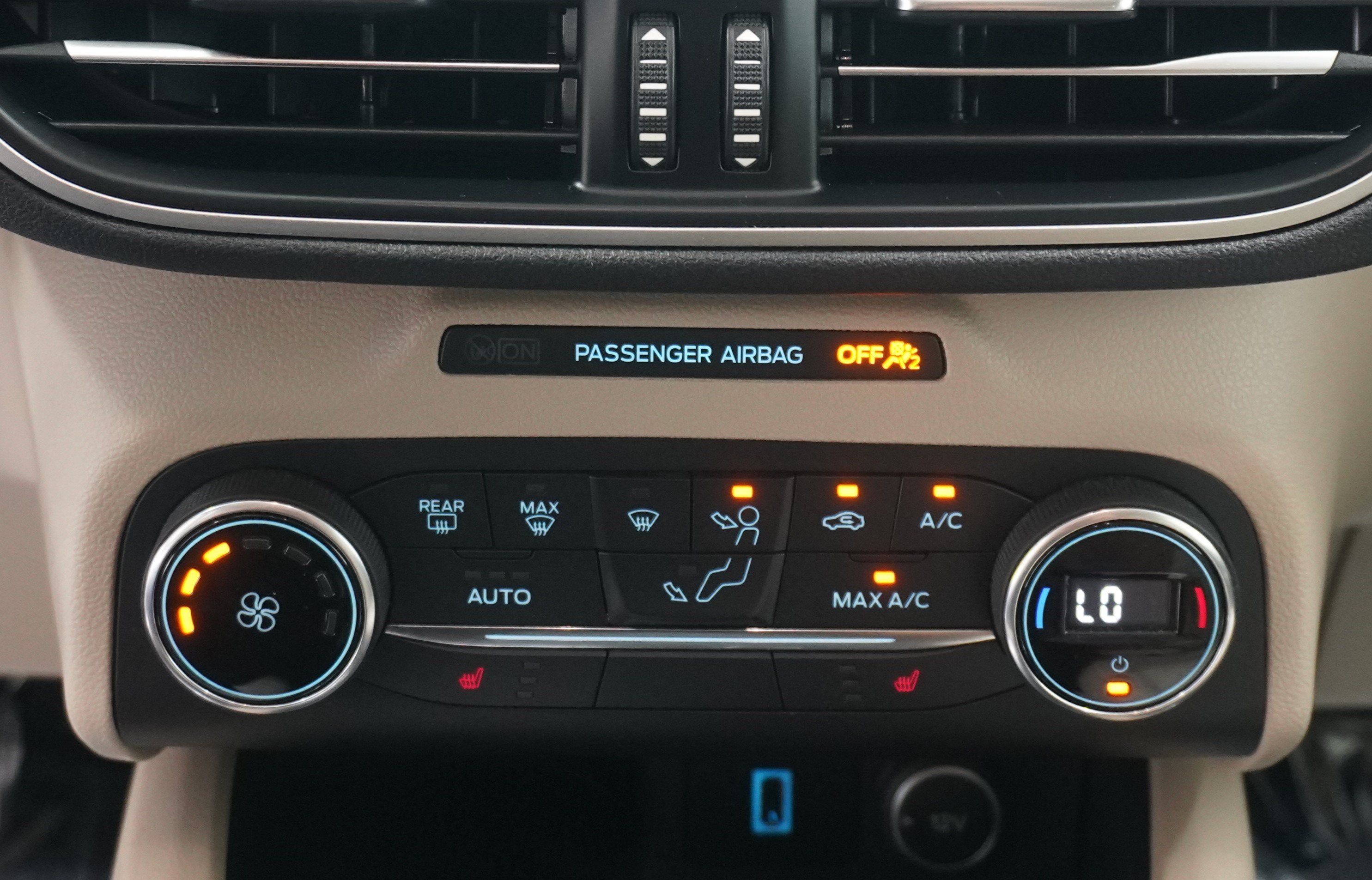 Used 2020 Ford Escape SE FWD image 20