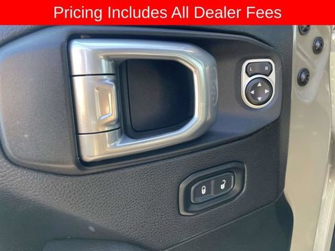 Used 2020 Jeep Gladiator Rubicon AWD/4WD image 22