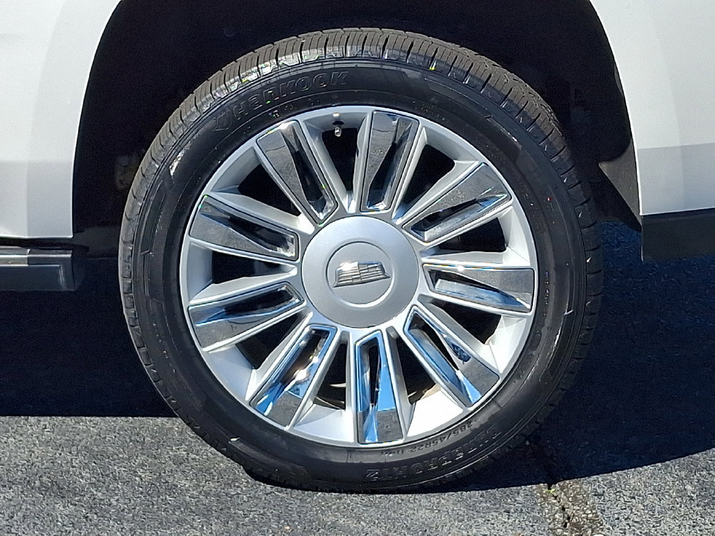 Used 2020 Cadillac Escalade Platinum RWD image 8