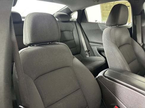Used 2025 Chevrolet Malibu LT FWD image 26