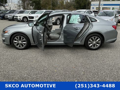 Used 2023 Chevrolet Malibu LT image 31