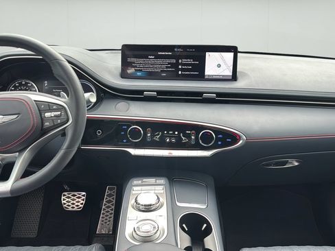 Used 2025 Genesis GV70 3.5T Sport w/ Sport Advanced Package AWD/4WD image 18