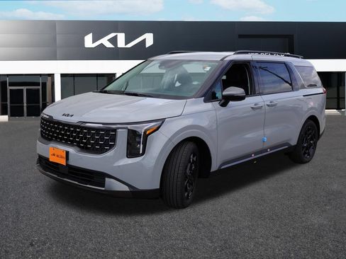 New 2027 Kia Carnival EX FWD image 7