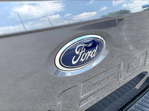 Certified 2021 Ford F150 Lariat w/ Equipment Group 502A High RWD image 31