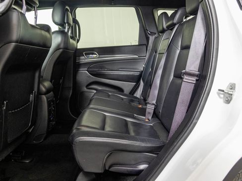 Used 2022 Jeep Grand Cherokee Limited AWD/4WD image 40