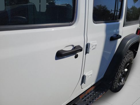 Used 2023 Jeep Wrangler Unlimited Sport AWD/4WD image 28