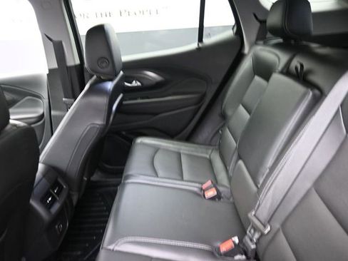 Used 2022 GMC Terrain SLT w/ Infotainment Package II image 22