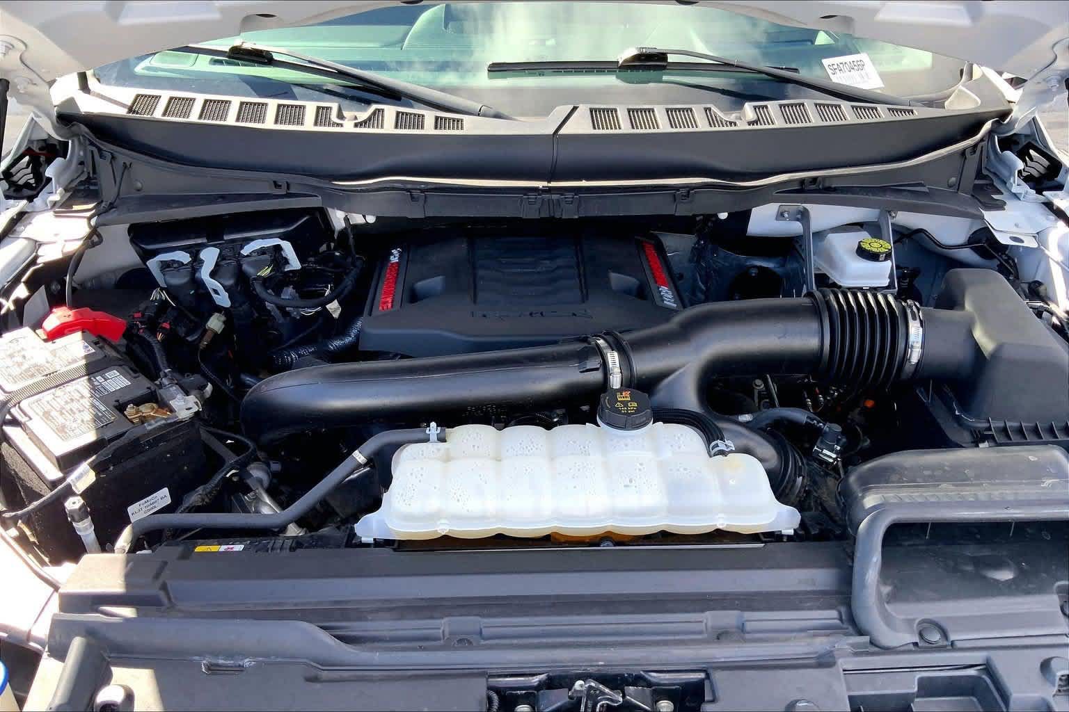 Used 2025 Ford F150 Raptor AWD/4WD image 9