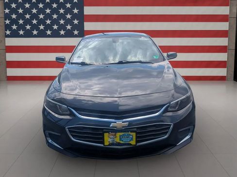 Used 2017 Chevrolet Malibu LT FWD image 8