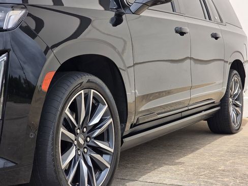 Used 2022 Cadillac Escalade ESV Sport w/ Touring Package image 46