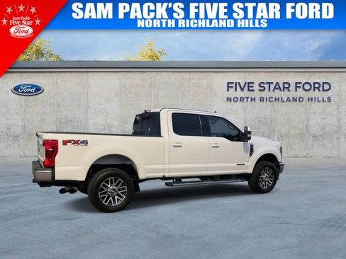 Used 2019 Ford F250 Lariat w/ Lariat Value Package image 9