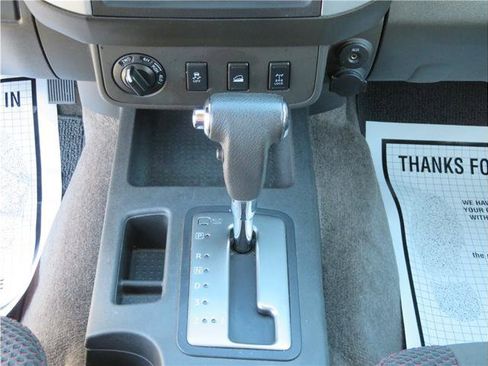 Used 2012 Nissan Frontier PRO-4X image 8