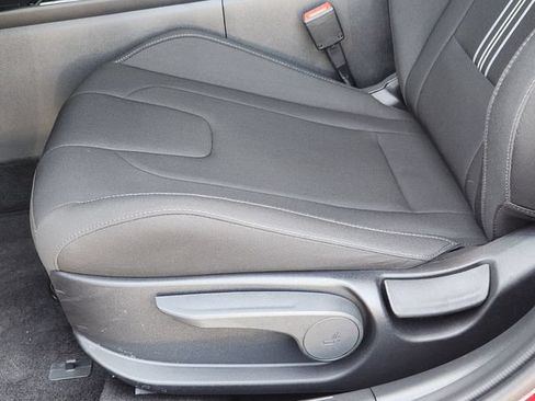 Certified 2025 Hyundai Elantra Sport FWD image 17