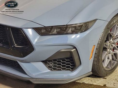 Used 2025 Ford Mustang GT Premium w/ GT Performance Package RWD image 9
