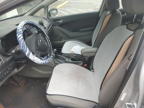 Used 2016 Kia Forte EX FWD image 5