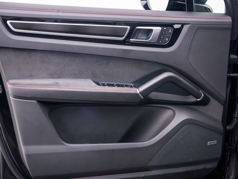 Certified 2023 Porsche Cayenne GTS AWD/4WD image 14