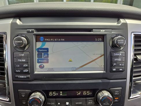 Used 2017 Nissan Titan SV AWD/4WD image 24