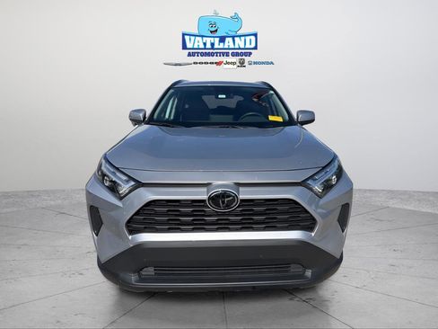 Used 2024 Toyota RAV4 XLE w/ Convenience Package image 8