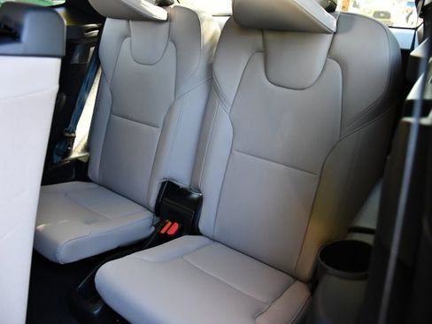 New 2026 Volvo XC90 B6 Plus w/ Protection Package Premier image 17