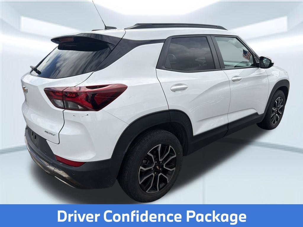 Used 2022 Chevrolet TrailBlazer ACTIV w/ Sun and Liftgate Package FWD image 6