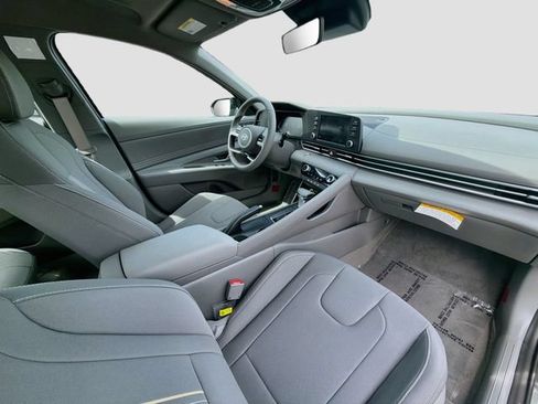 Certified 2026 Hyundai Elantra Sport FWD image 26