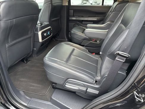 Used 2024 Ford Expedition XLT image 20