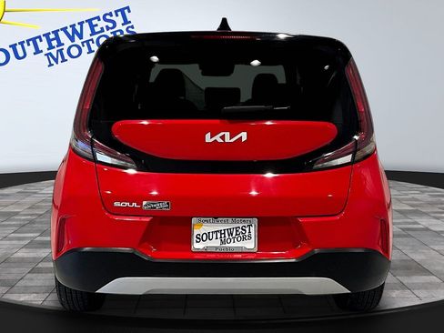 Used 2023 Kia Soul LX w/ Option Group 015 FWD image 6