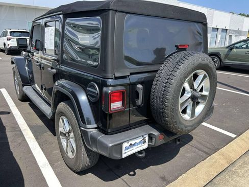 Used 2020 Jeep Wrangler Unlimited Sahara w/ Cold Weather Group AWD/4WD image 2
