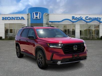 Certified 2025 Honda Pilot TrailSport