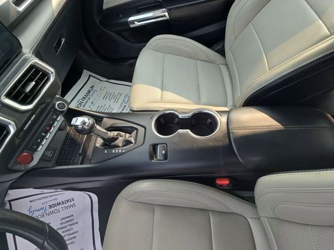 Used 2024 Ford Mustang Premium image 14