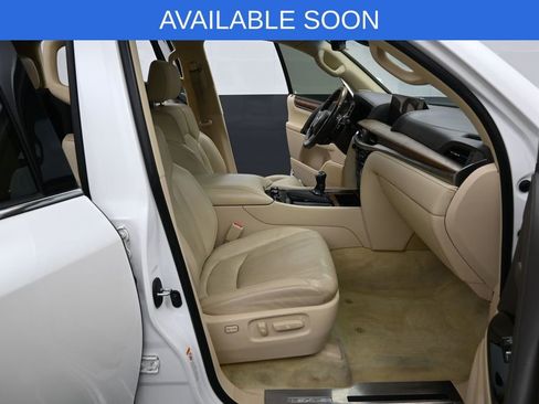 Used 2017 Lexus LX 570 4WD w/ Luxury Package image 46